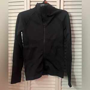 🍾🍾🎉New Year Clearance🎉🍾🍾 Fabletics Seamless Mock Neck Zip Jacket